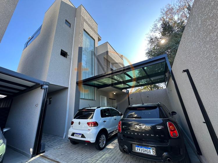 Sobrado com Duas Vagas e Mobiliado