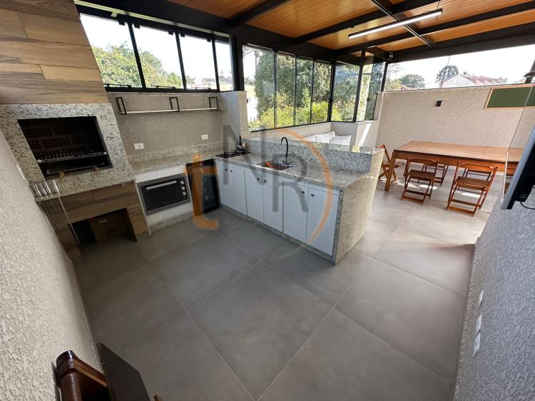 Sobrado com Duas Vagas e Mobiliado