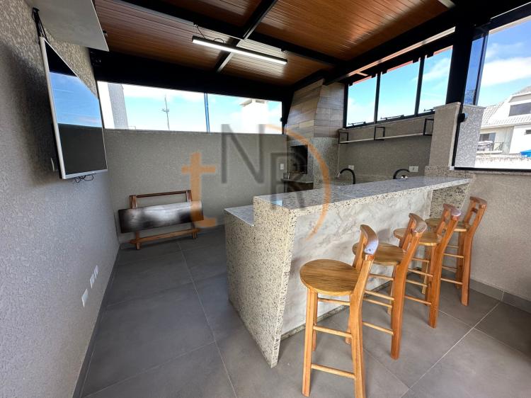 Sobrado com Duas Vagas e Mobiliado