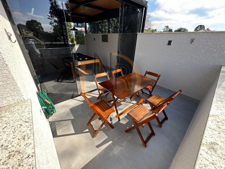 Sobrado com Duas Vagas e Mobiliado