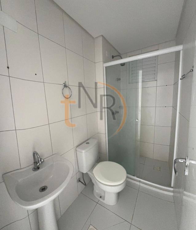 01 Dorm, com vaga desc, sacada com churrasqueira, excelente localização!