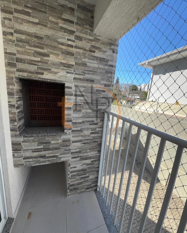 01 Dorm, com vaga desc, sacada com churrasqueira, excelente localização!