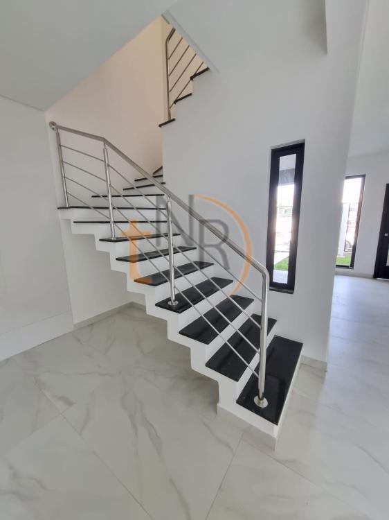 Sobrado Triplex Excelente Localização! 3 dorm 2 vagas