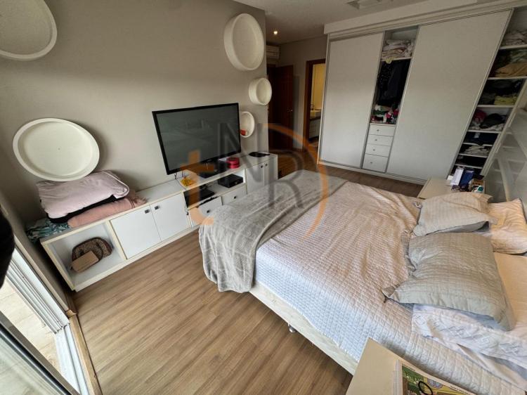 Casa de Alto Padrão em Condomínio fechado