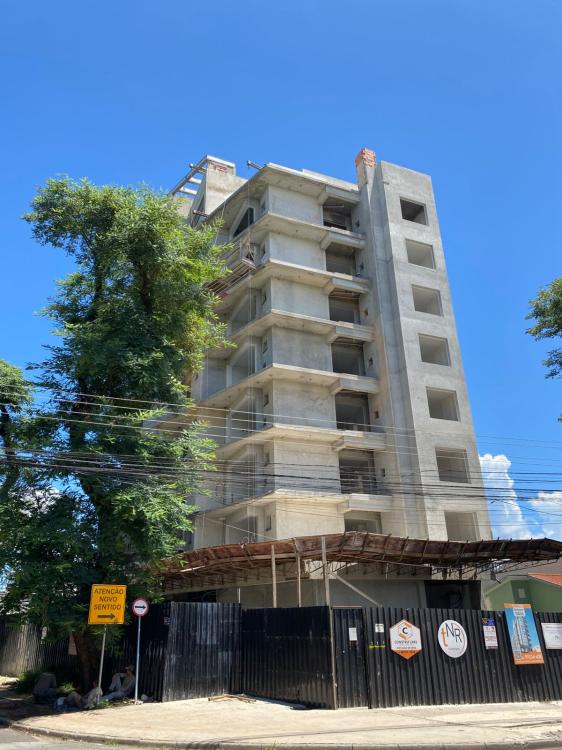 Garden de 125m2, entrega 2026! Unidade no segundo pav, duas suítes! Frente rua