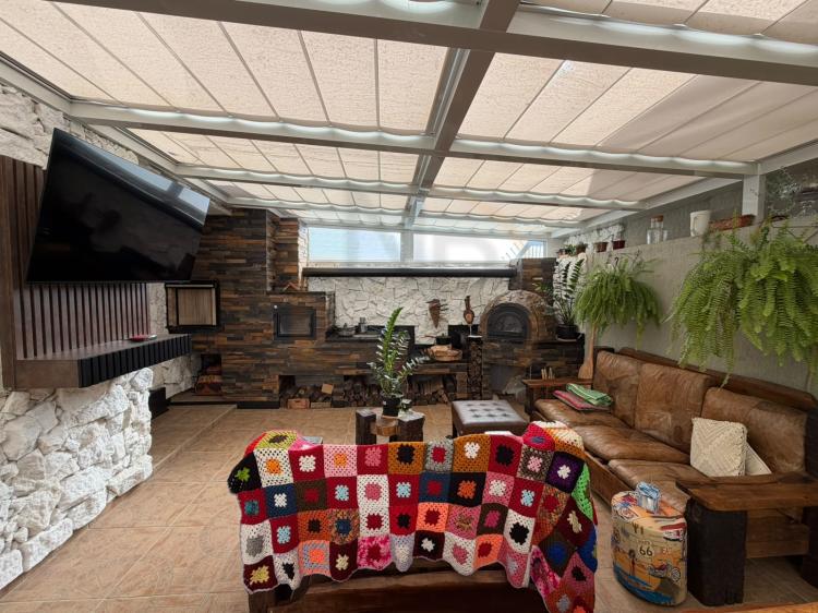 Apartamento Garden, só que no segundo pavimento (Grande Diferencial)